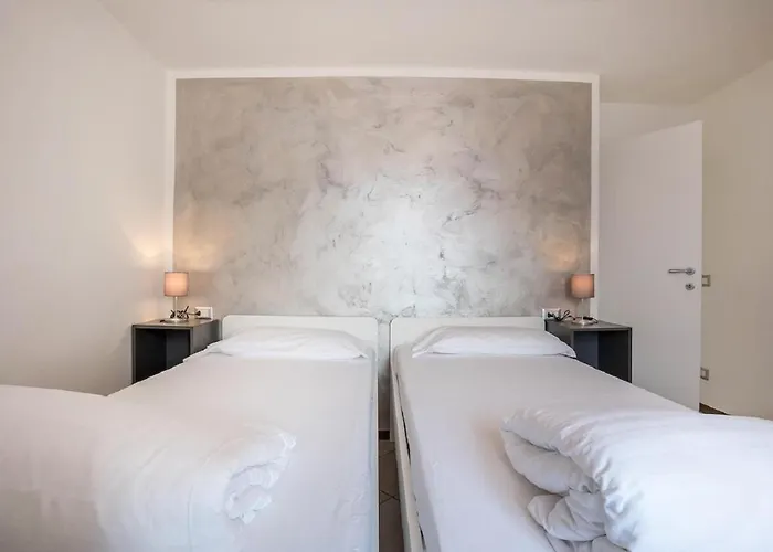 Casa Palazzina Мальчезине