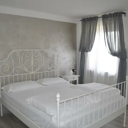 Апартаменты Casa Palazzina Мальчезине